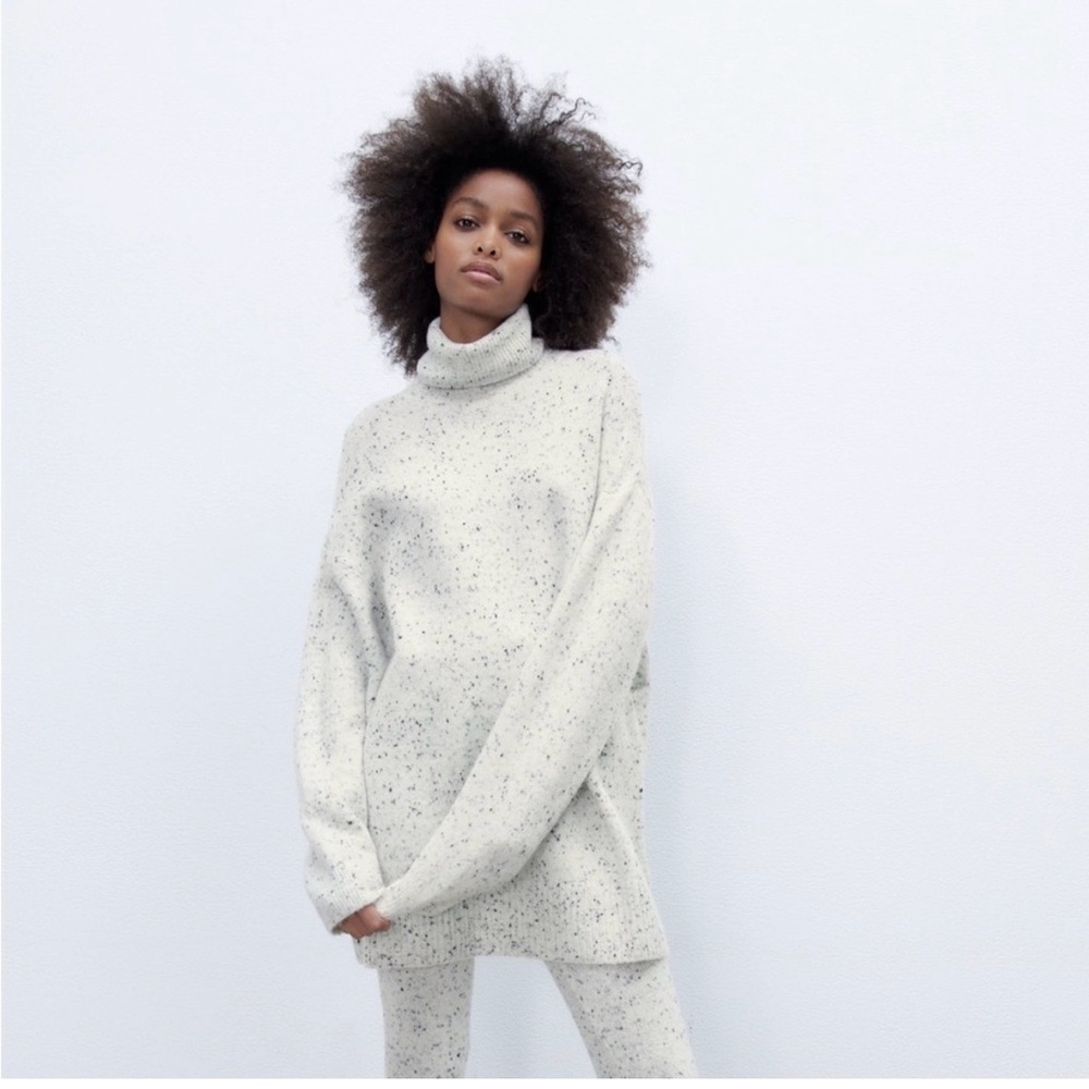 Zara High Collar Knit White Black Sweater Sz M Oversized Marled Turtleneck